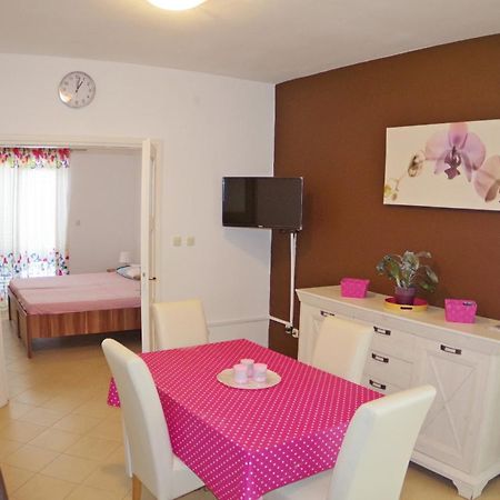 Rakalj Holiday Apartments In House Sanja חדר תמונה