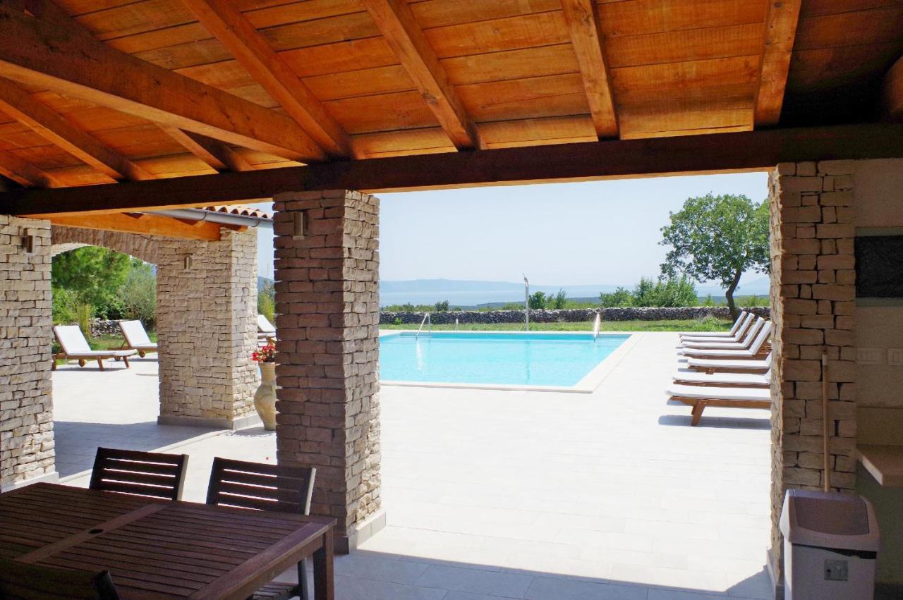 Rakalj Holiday Apartments In House Sanja מראה חיצוני תמונה